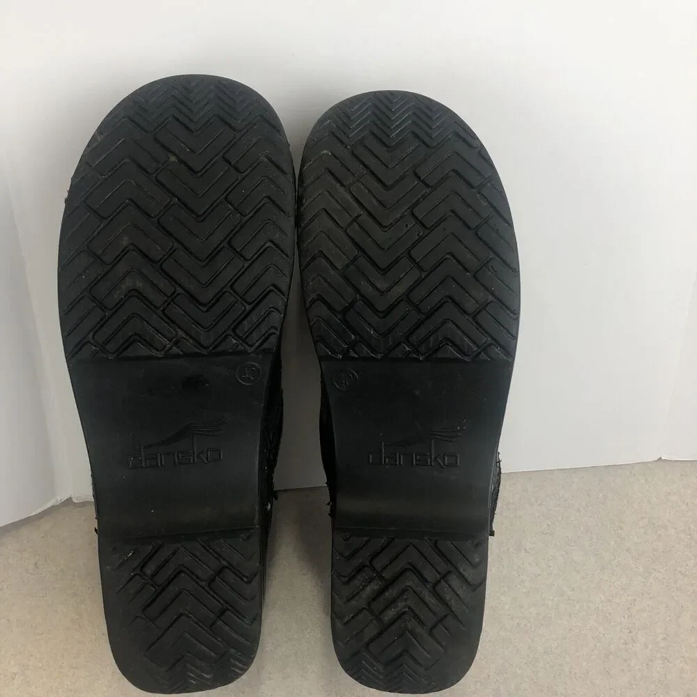 Dansko Professional Comfort Clogs Black Tooled Leather Womens Size 40/ 9.5‎